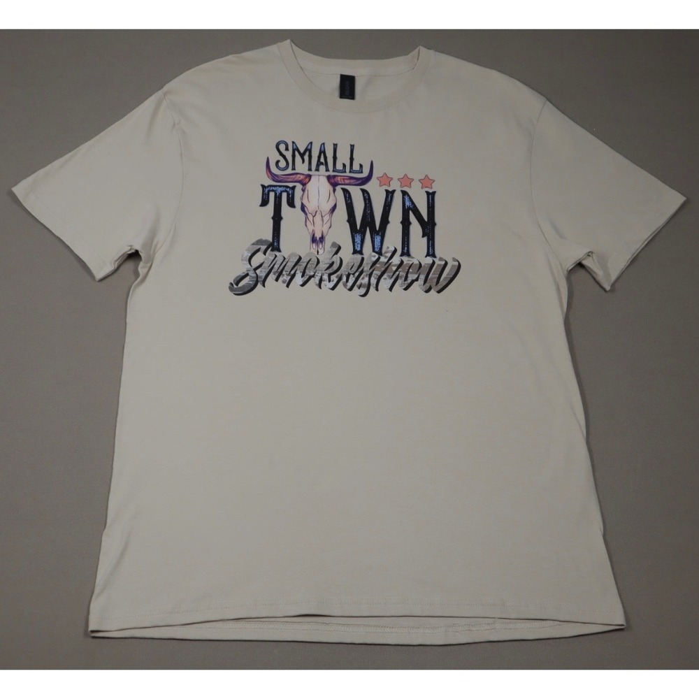 Women's‎ Small Town Smokeshow Graphic Tee - Size L